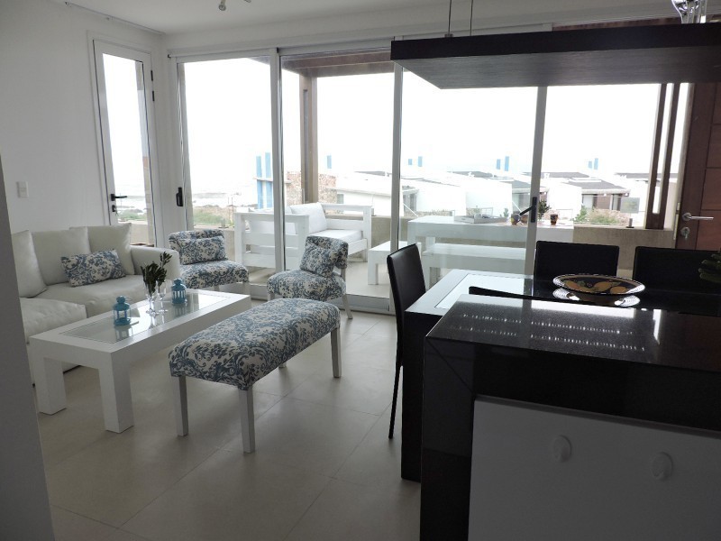 Departamento en alquiler y venta frente al mar